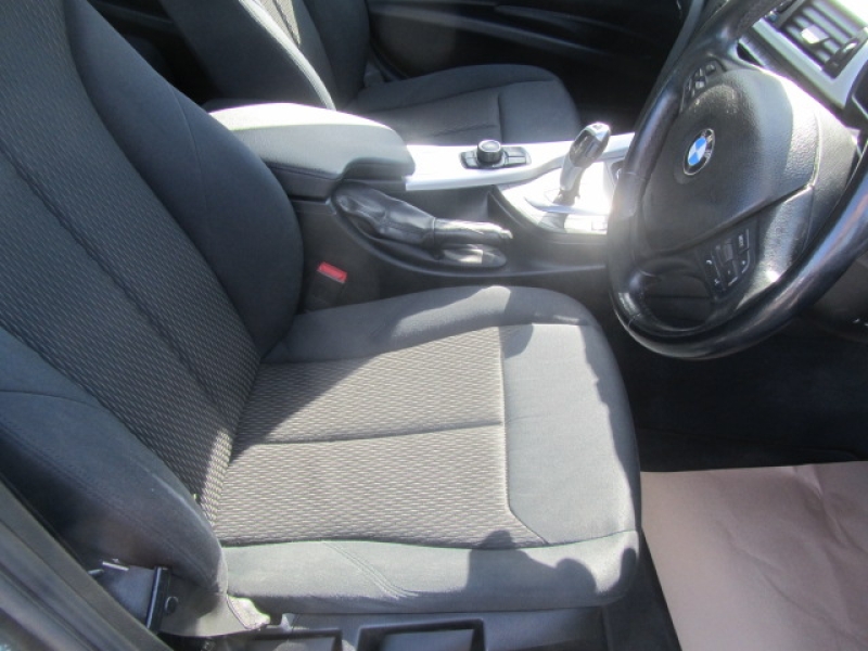 BMW 320D EFFECIENTDYNAMICS