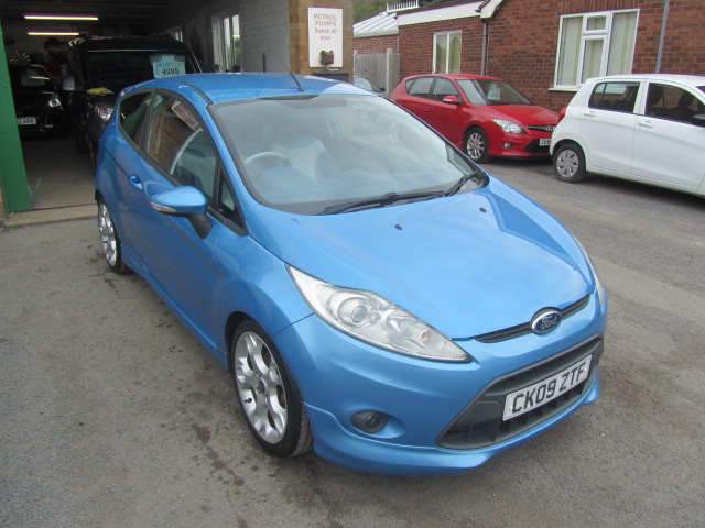 FORD FIESTA 1.6 ZETEC S